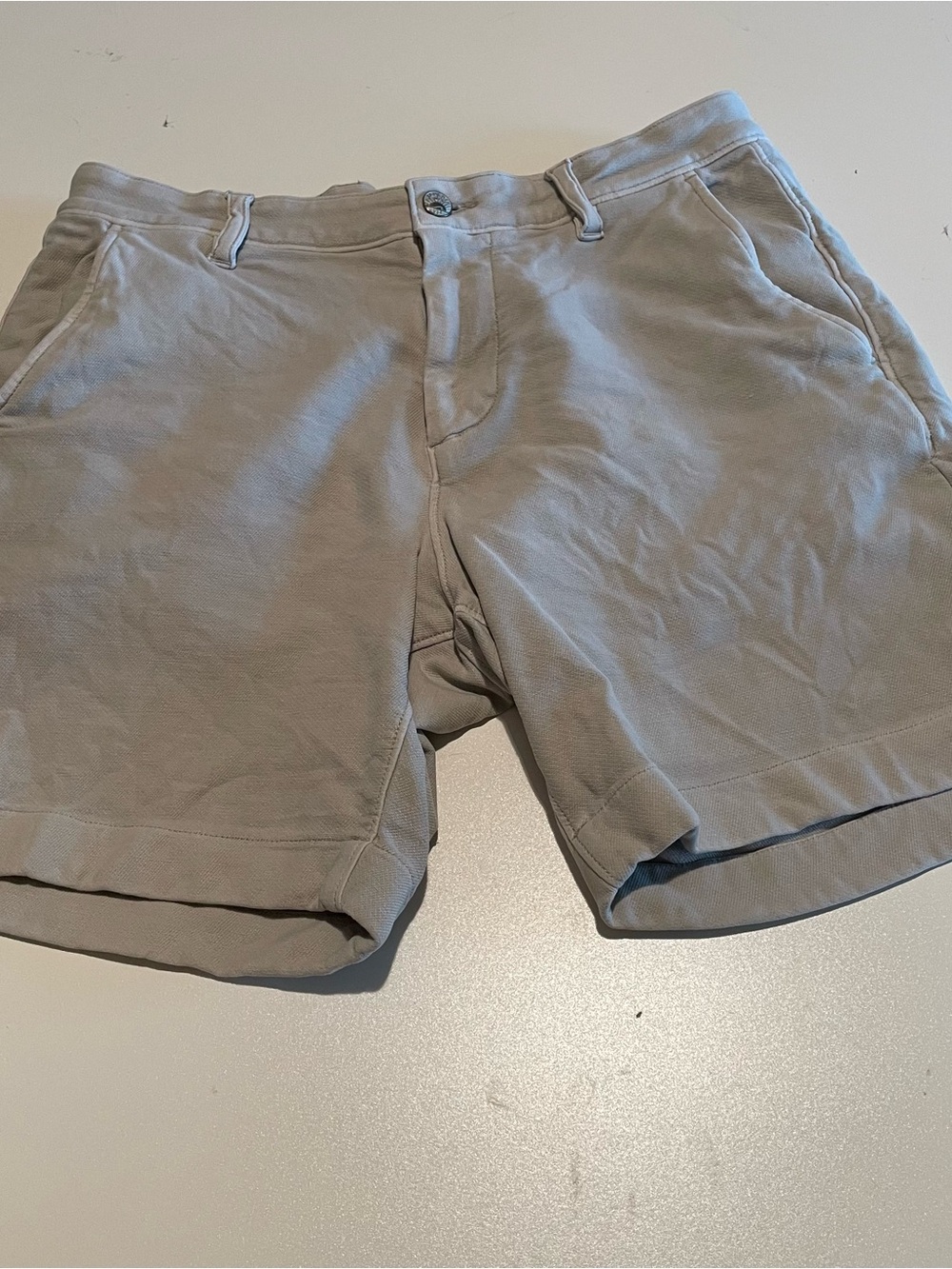 Faherty Men's Flat-Front Light Gray Shorts